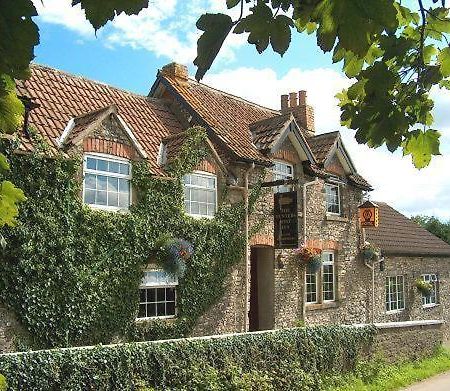The Hunters Rest Inn Clutton Extérieur photo